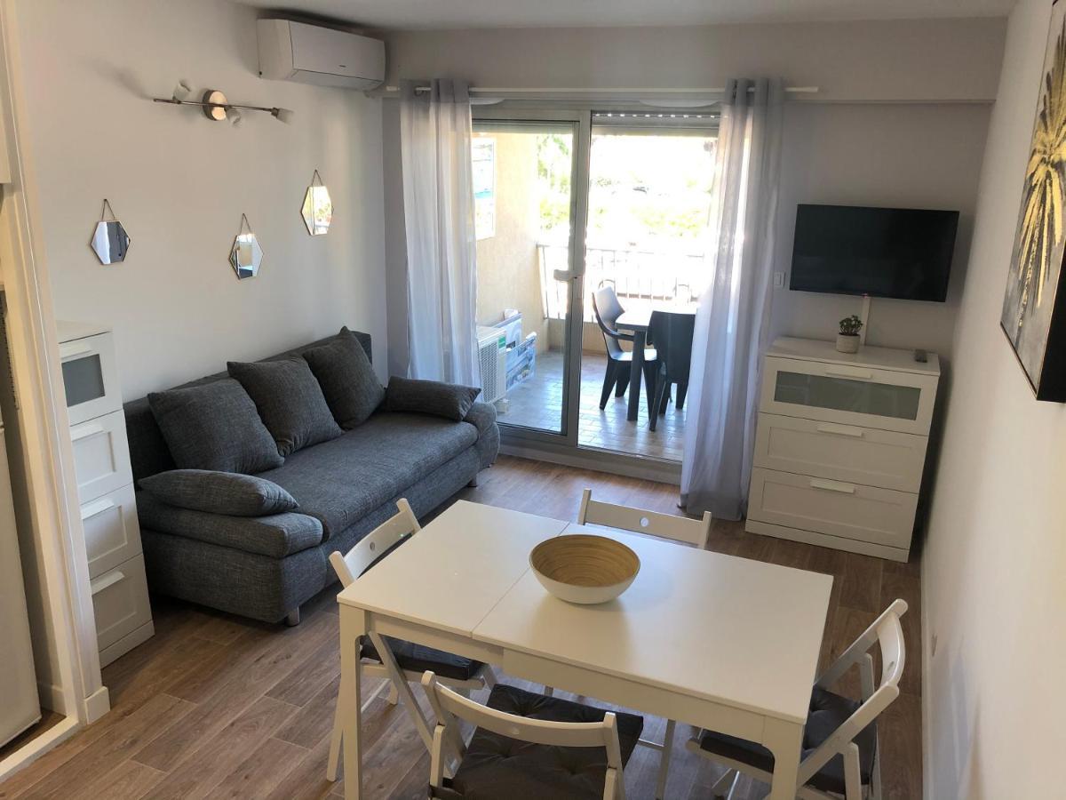 Studio Port De Hyeres Proche Des Plages מראה חיצוני תמונה